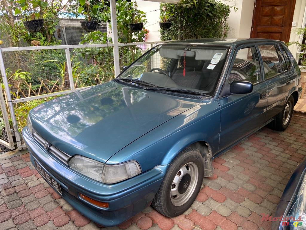 1998' Toyota Tazz photo #1