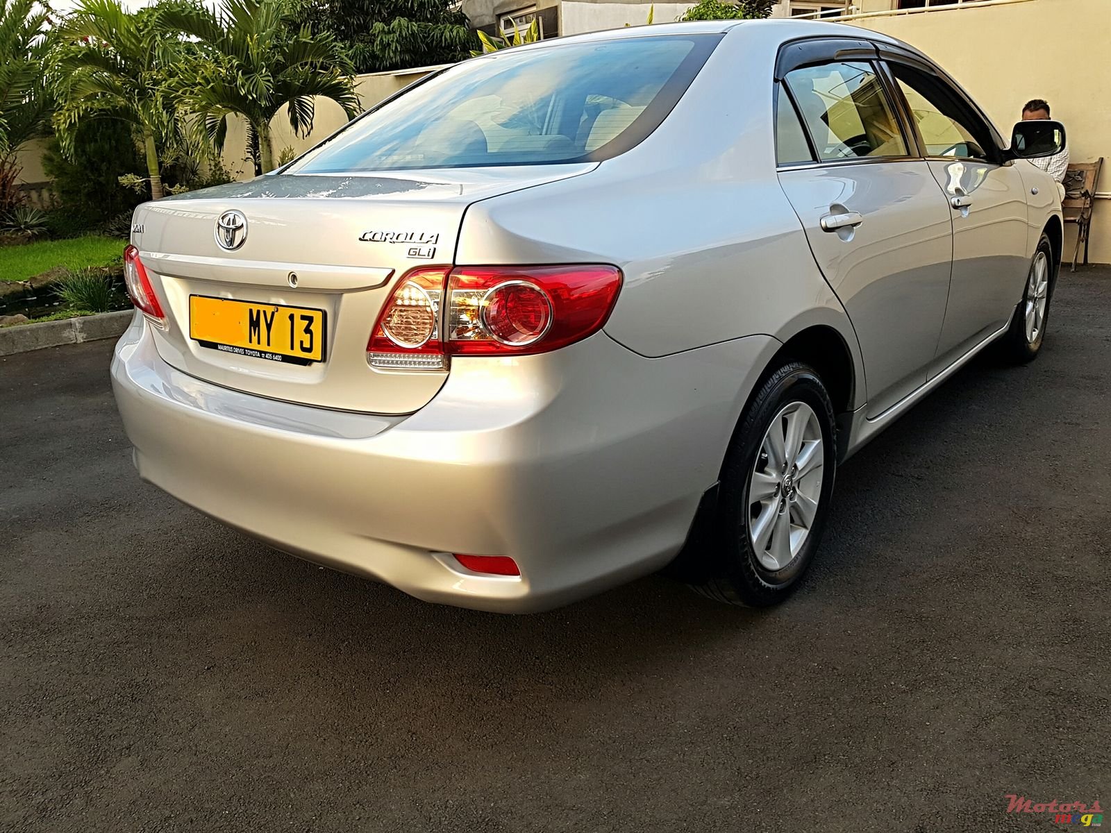 2013' Toyota Corolla automatic photo #4