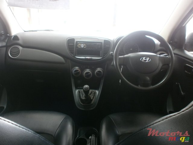 2012' Hyundai i10 photo #4