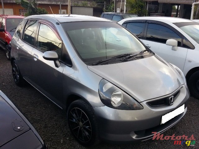 2003' Honda Fit photo #2