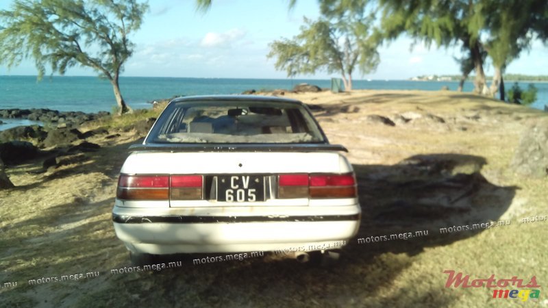 1988' Toyota Corona photo #3