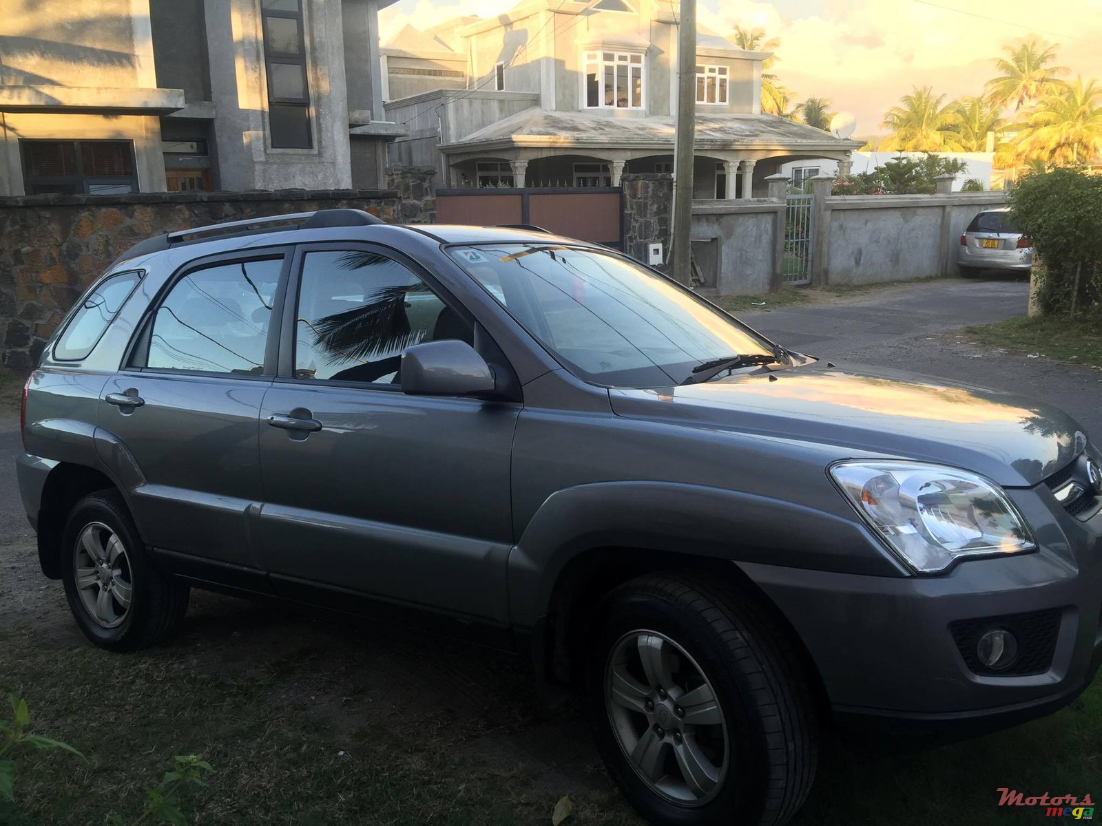 2009' Kia Sportage photo #1