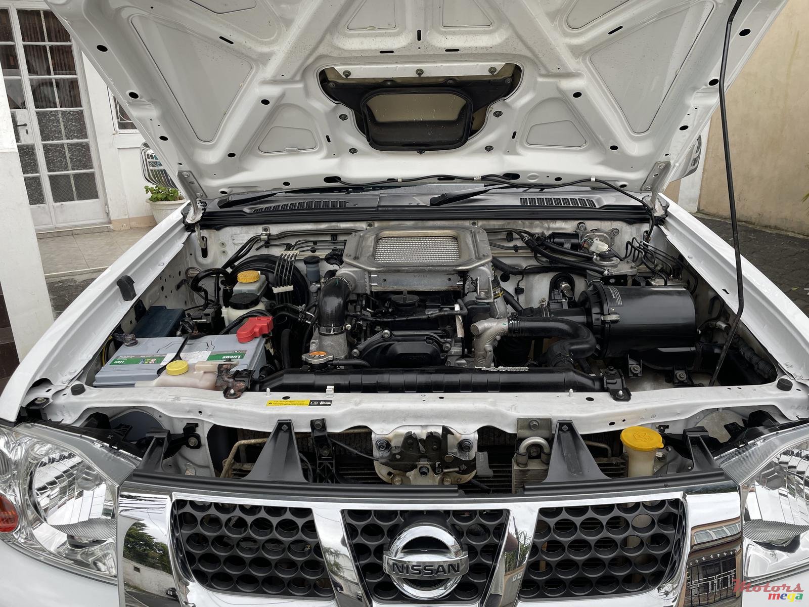 2015' Nissan NP300 4x4 photo #5