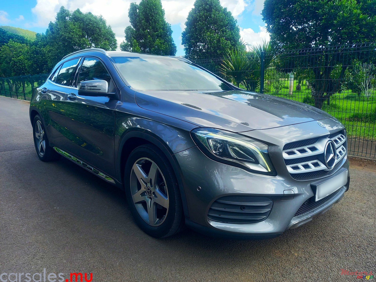 2020' Mercedes-Benz GLA 200 AMG 1.6 photo #2