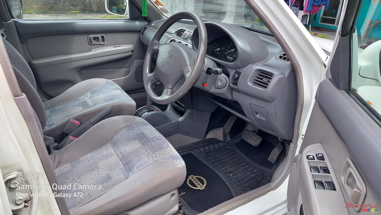 2000' Nissan March photo #6