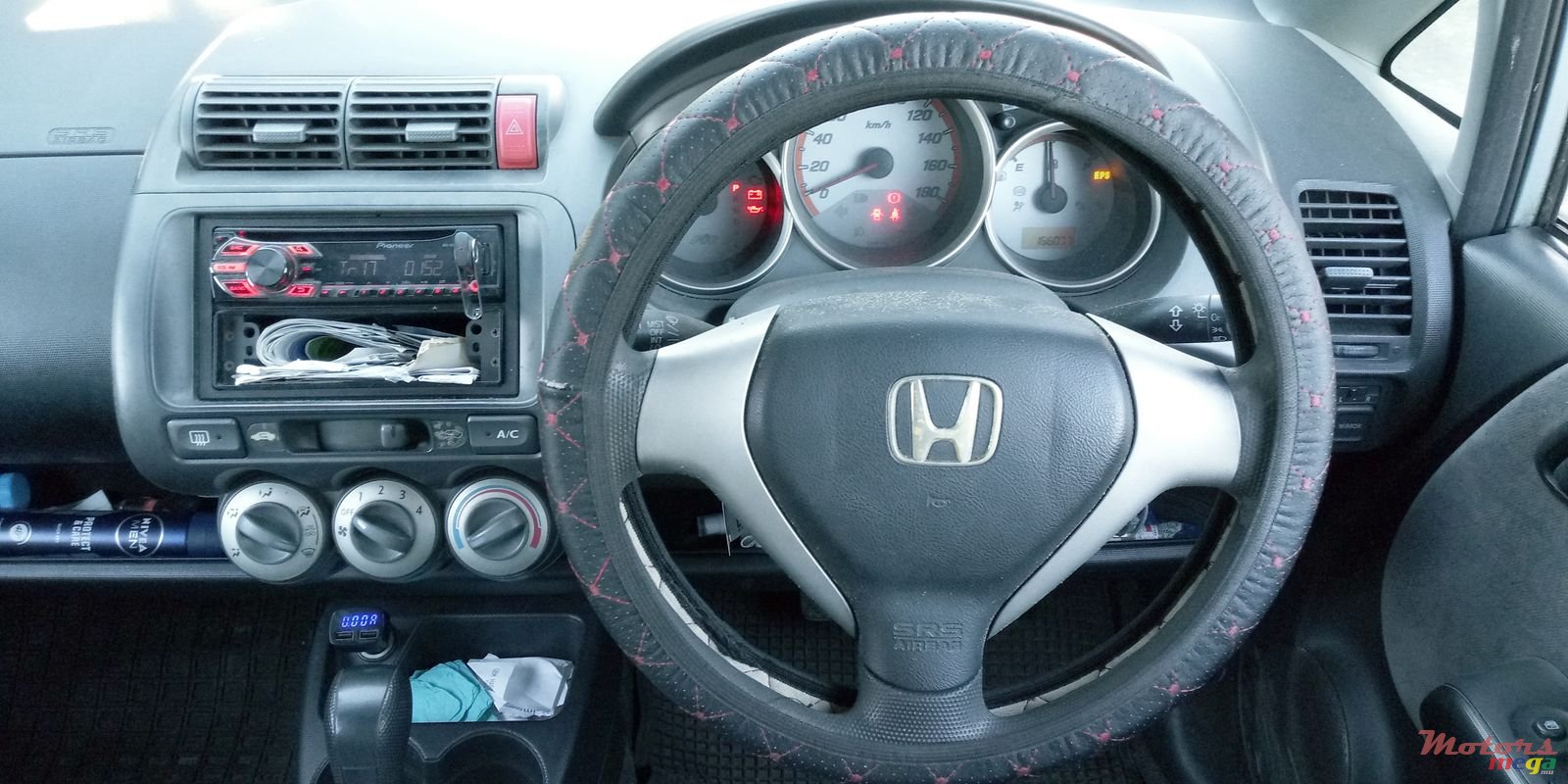 2004' Honda Fit photo #6