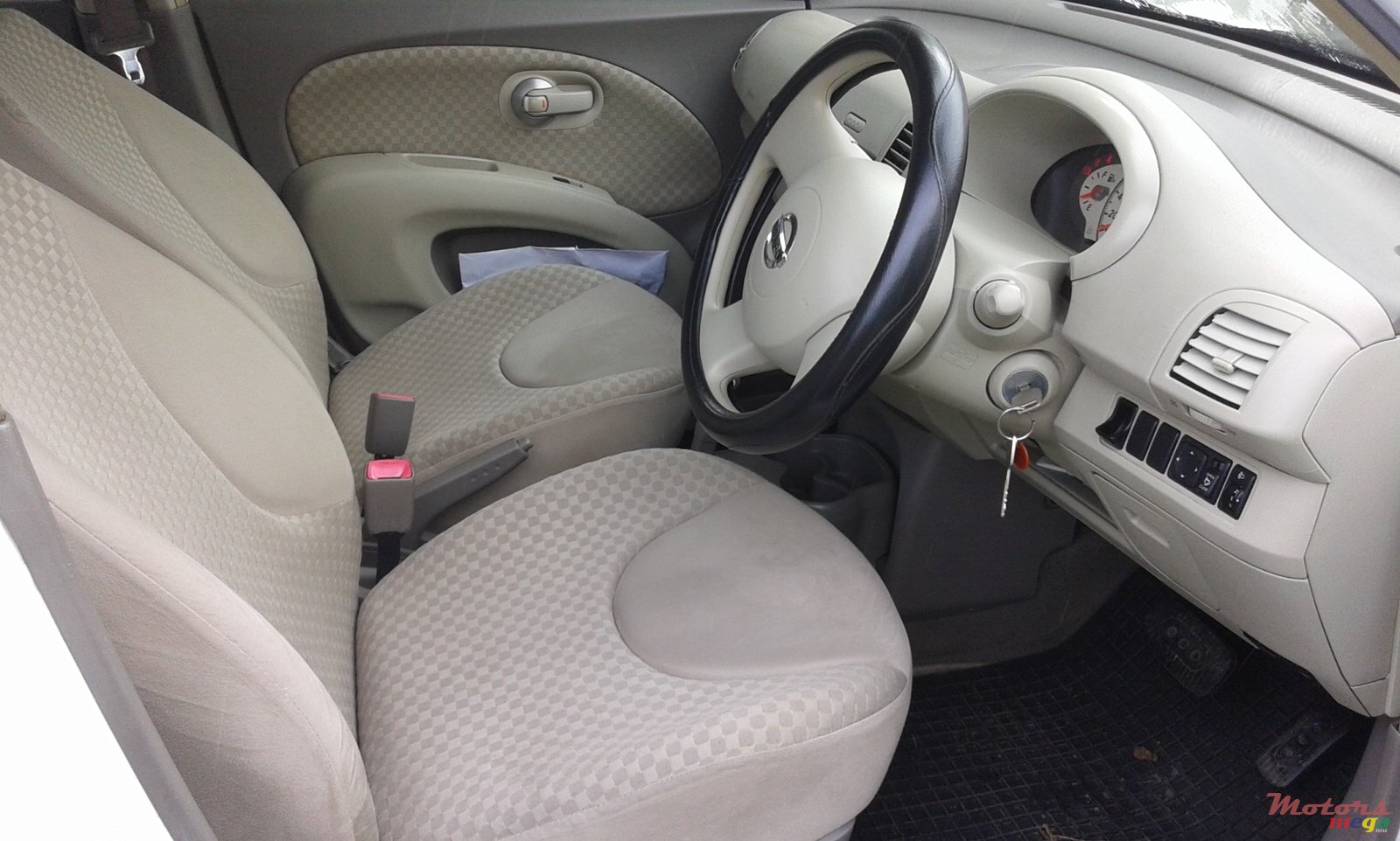 2009' Nissan March photo #2