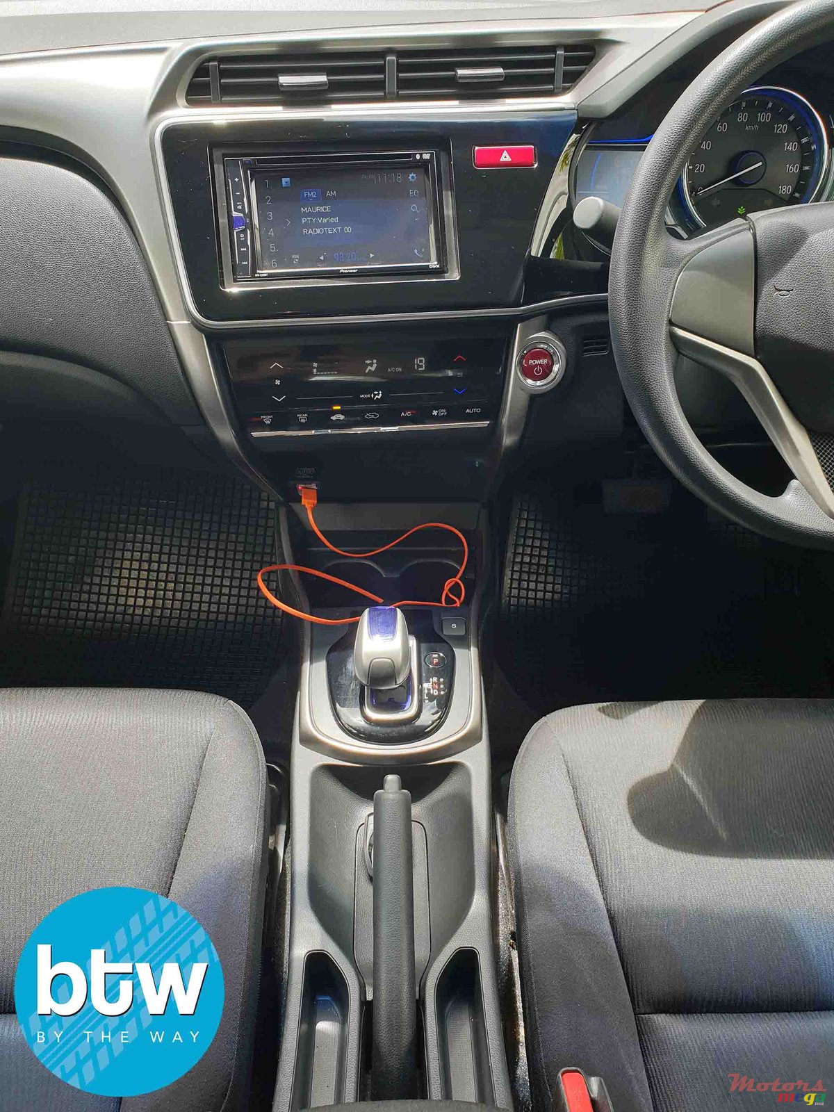 2015' Honda F-mx Grace Hybrid photo #4