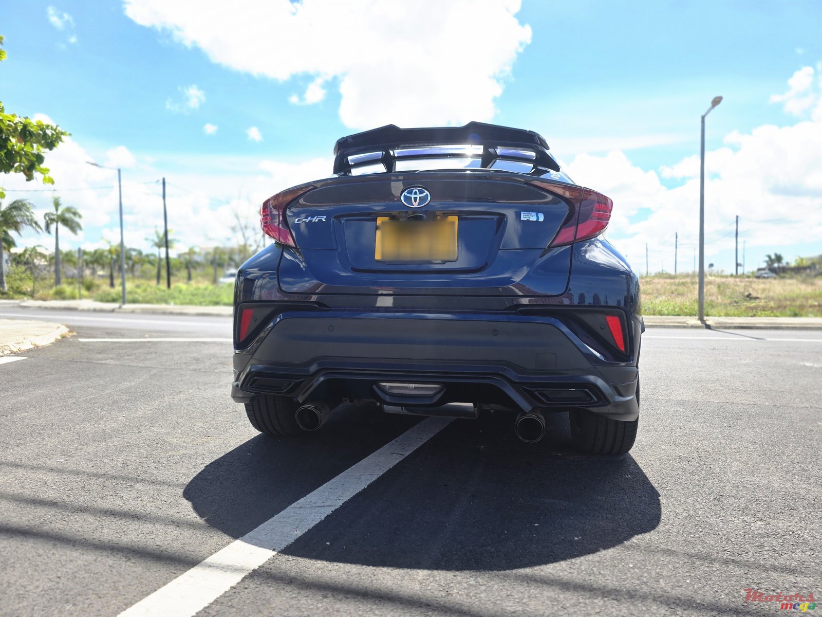 2021' Toyota C-HR photo #3