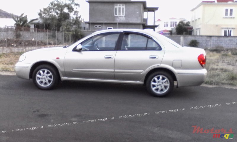 2005' Nissan Sunny photo #3