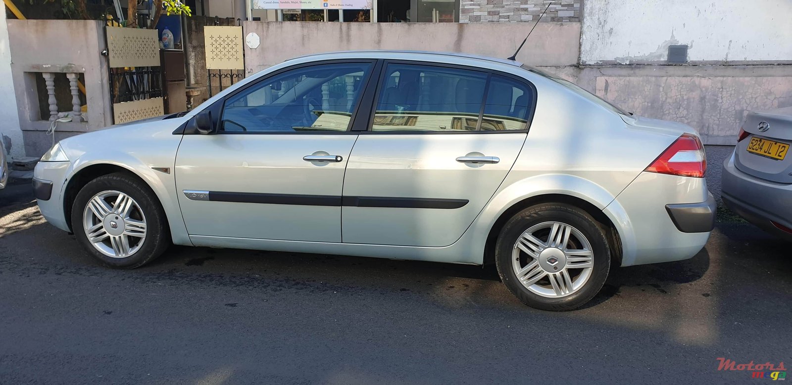 2004' Renault Megane 2 photo #5