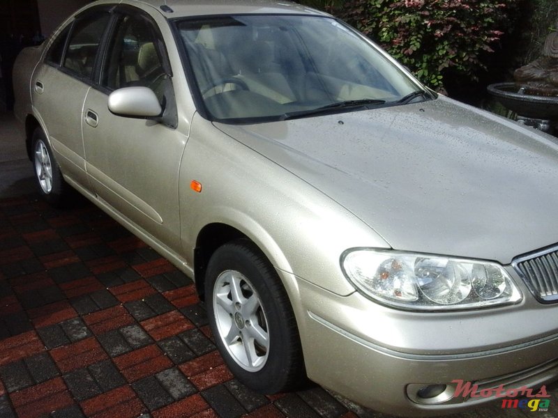 2006' Nissan Sunny photo #2