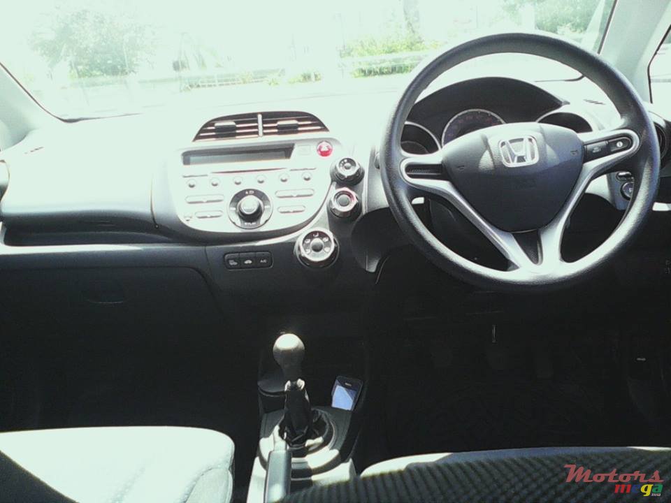 2010' Honda Jazz photo #6