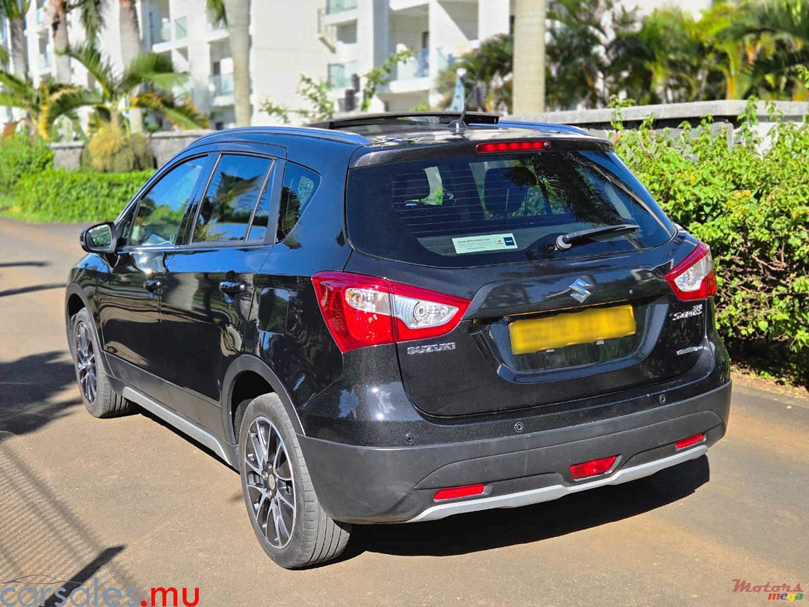 2015' Suzuki SX4 S-Cross AllGrip photo #3