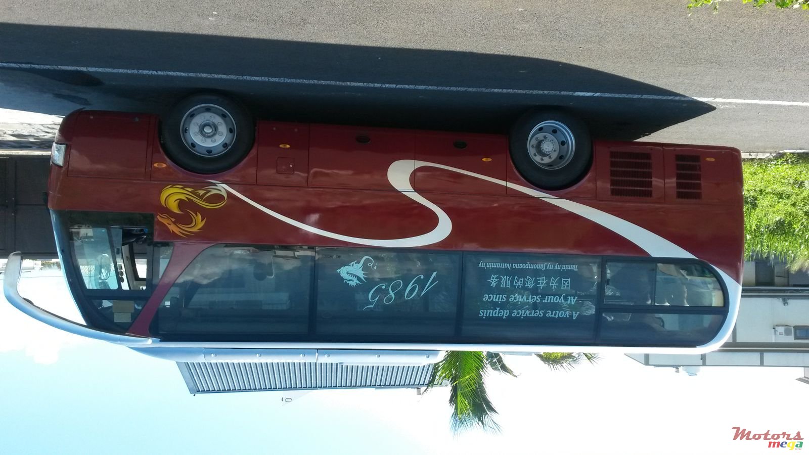 2007' YUTONG Luxury bus with Air con photo #2