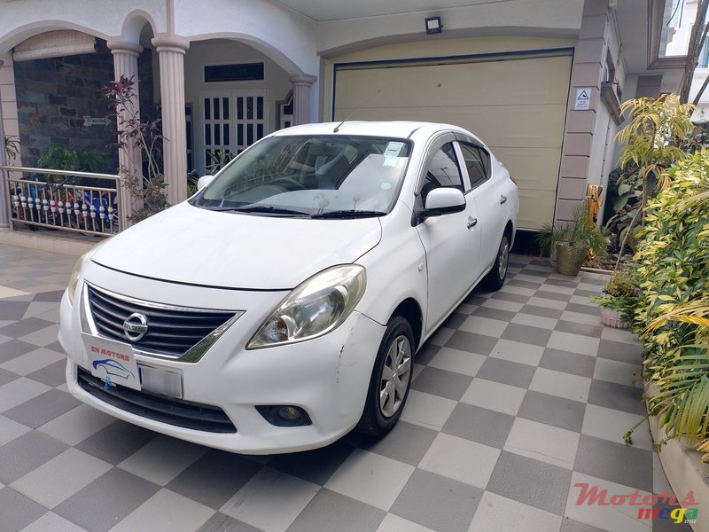 2013' Nissan Almera photo #1