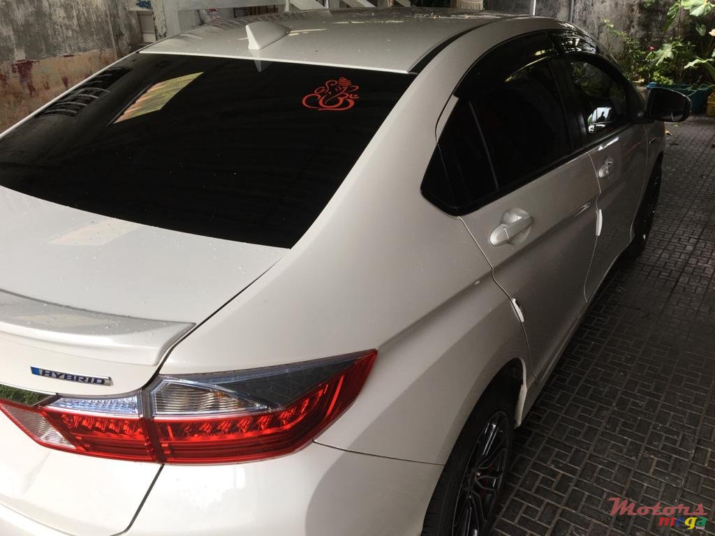 2015' Honda Ballade photo #5