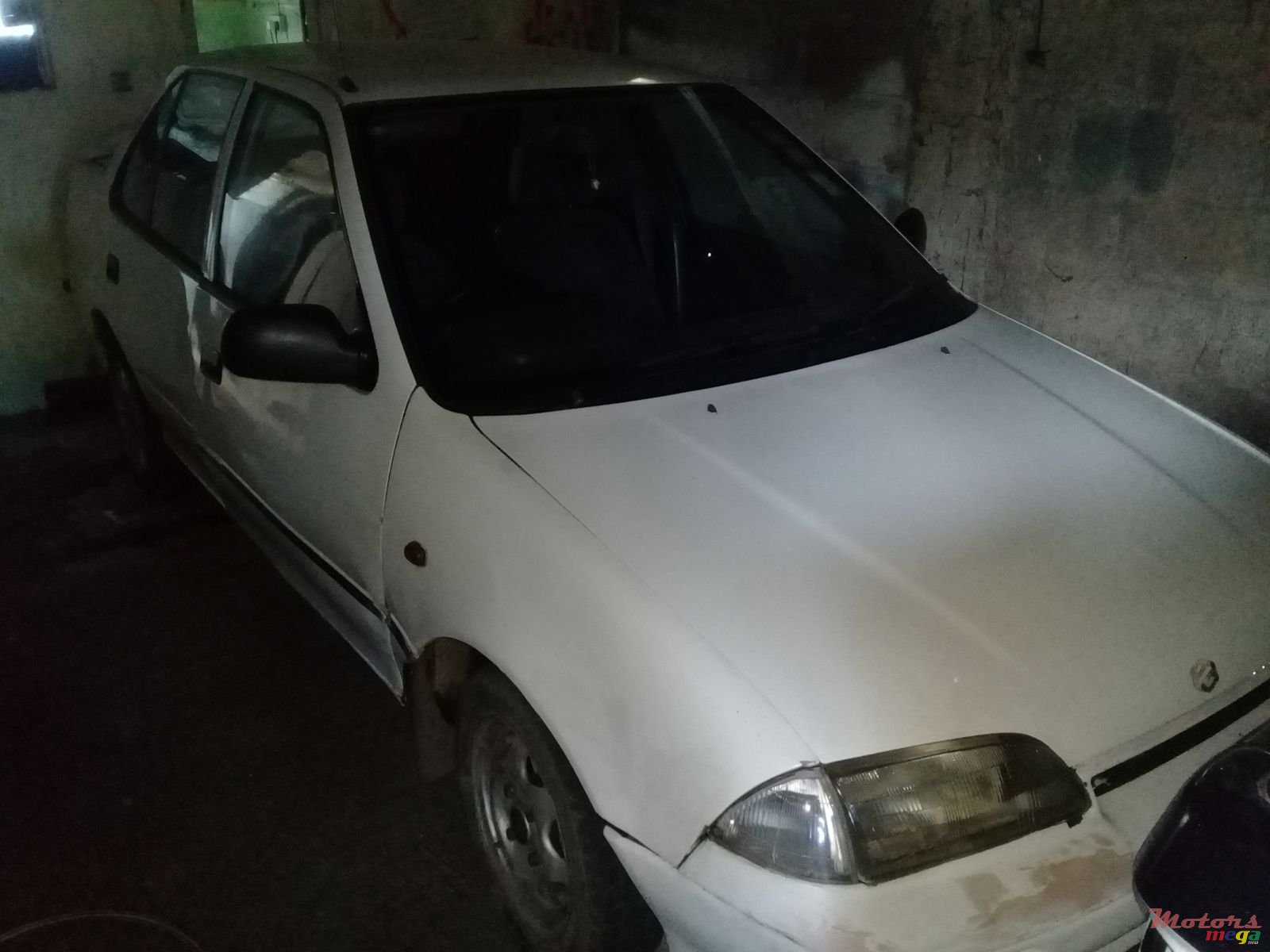 1992' Suzuki Esteem photo #1