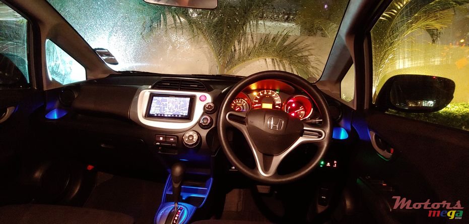 2012' Honda Fit photo #2