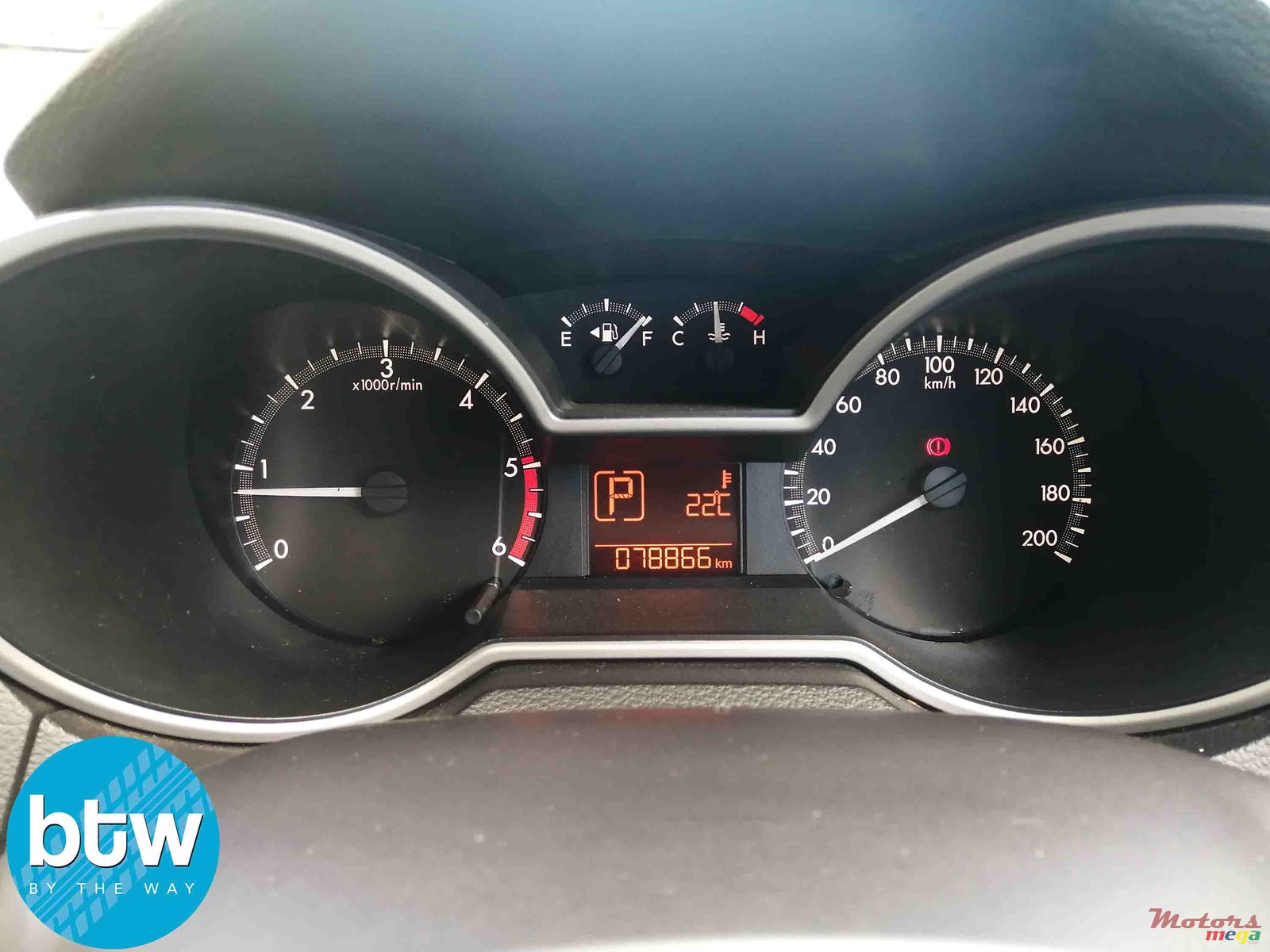 2014' Mazda BT-50 photo #7