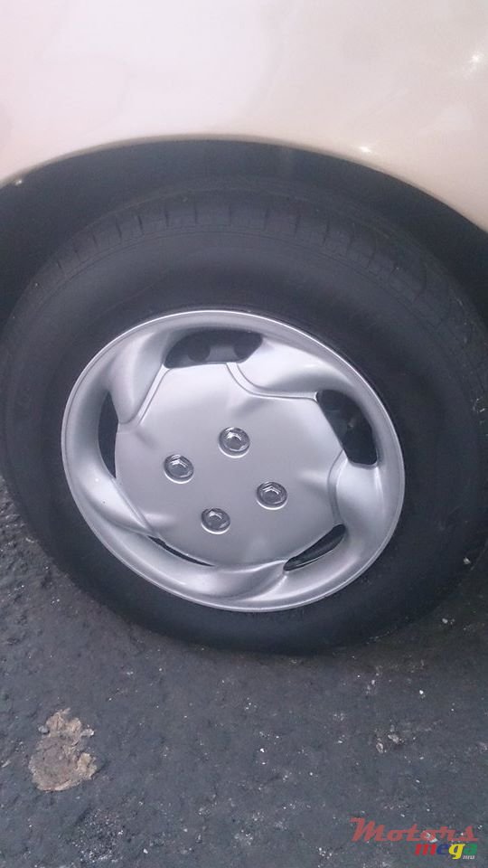 1998' Nissan ak 11 photo #2