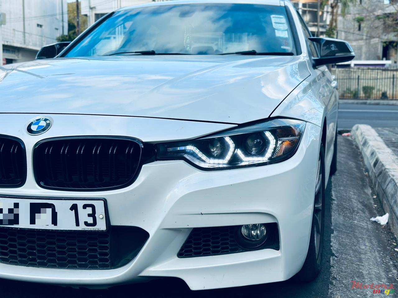 2013' BMW 320 photo #3