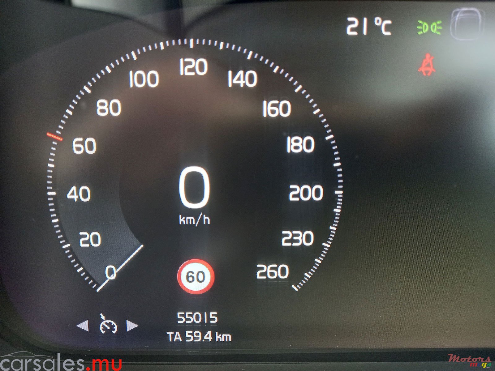 2020' Volvo XC40 1.5 Hybrid photo #7