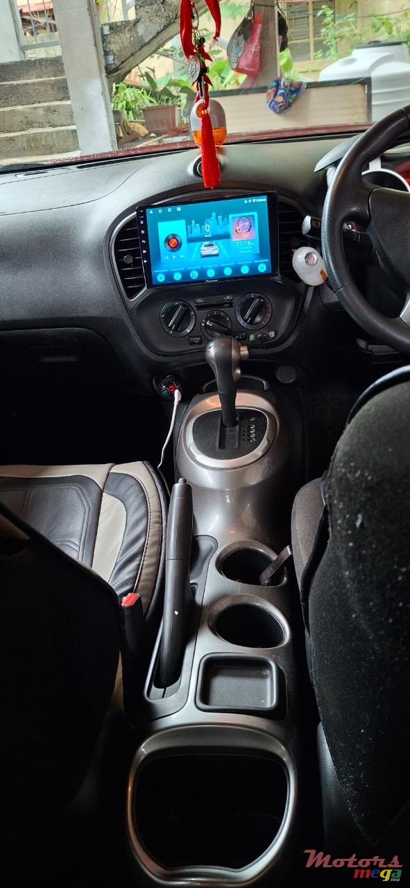 2012' Nissan Juke photo #6