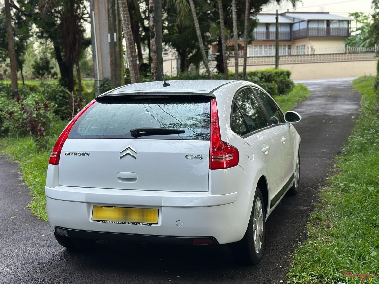 2010' Citroen C4 photo #4