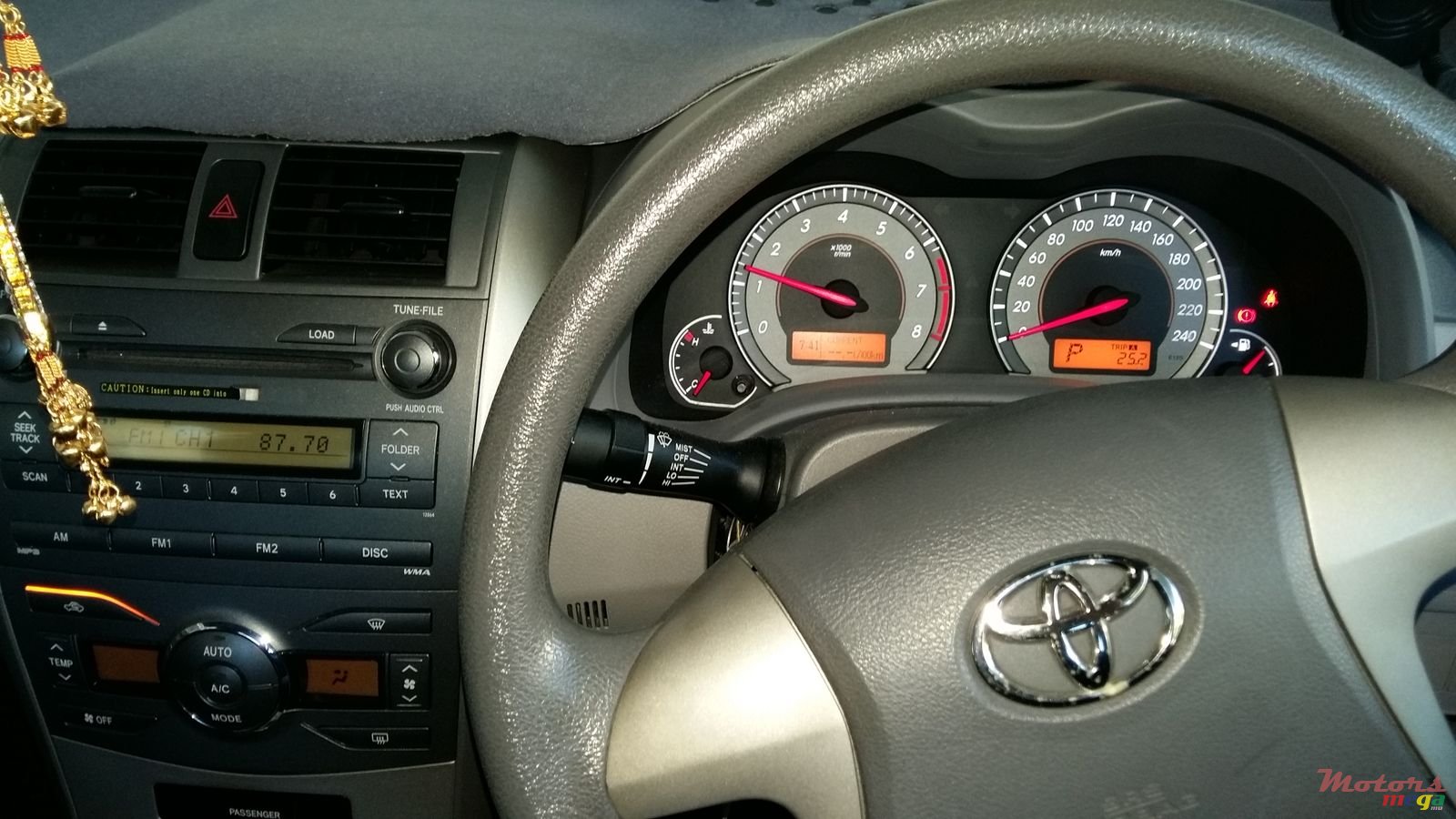 2008' Toyota Corolla photo #3