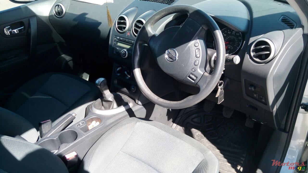 2011' Nissan Qashqai photo #3