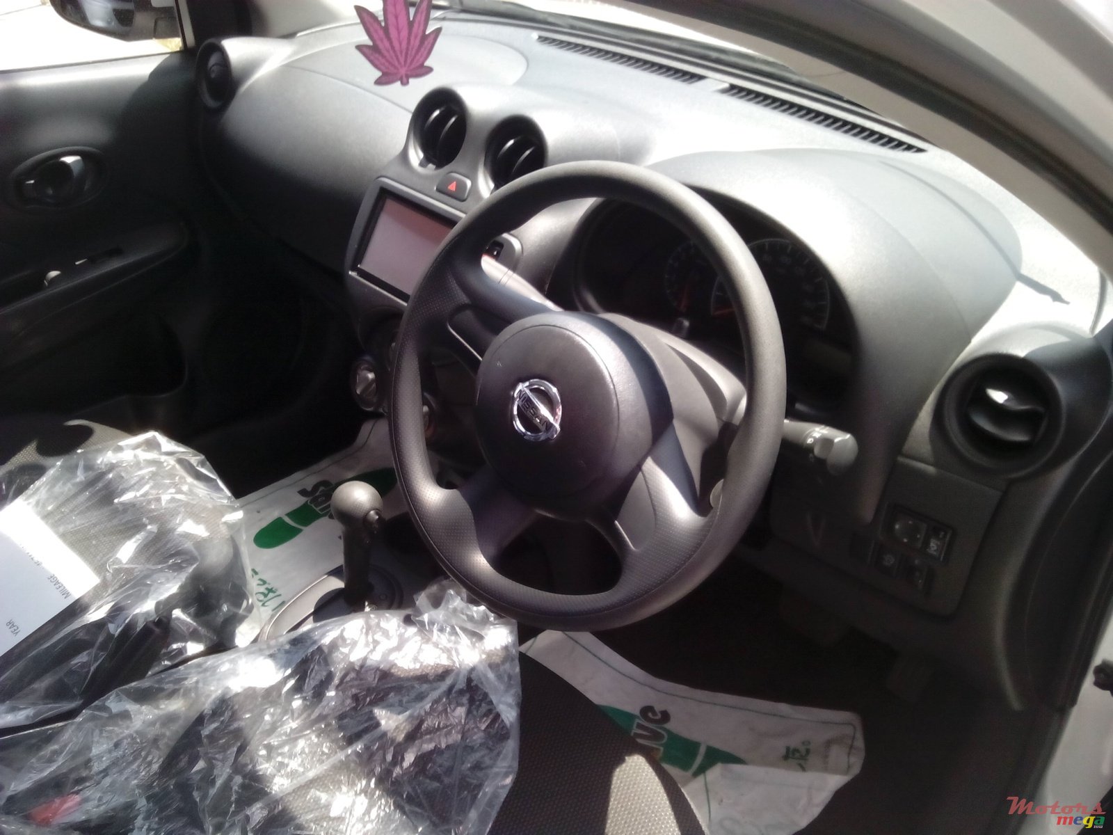 2013' Nissan Tiida photo #3