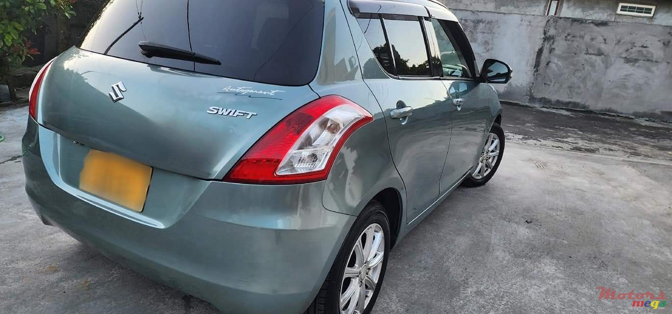 2013' Suzuki Swift photo #1