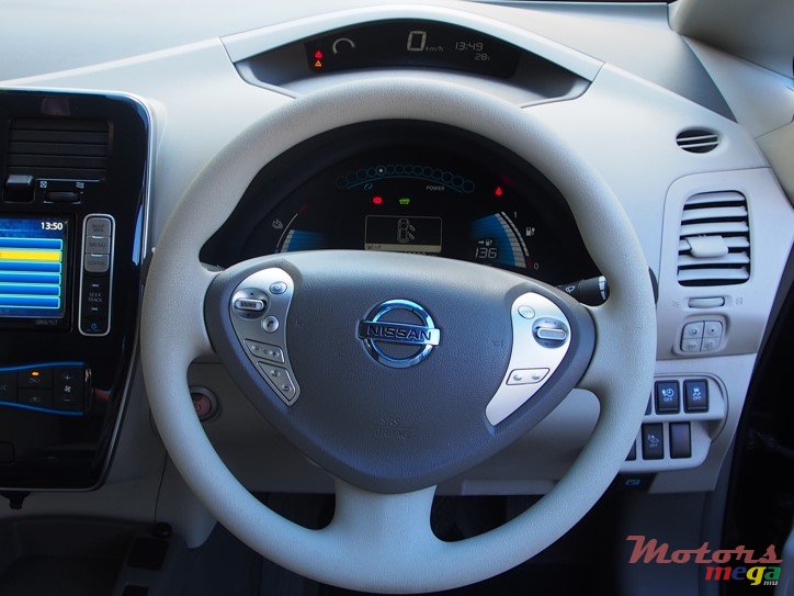 2012' Nissan Leaf photo #4