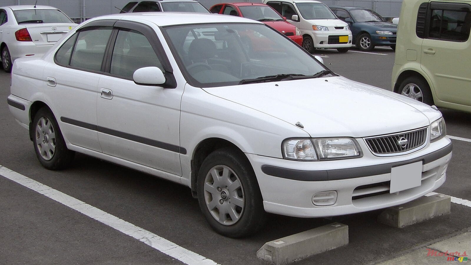 2001' Nissan Sunny FB15 photo #1