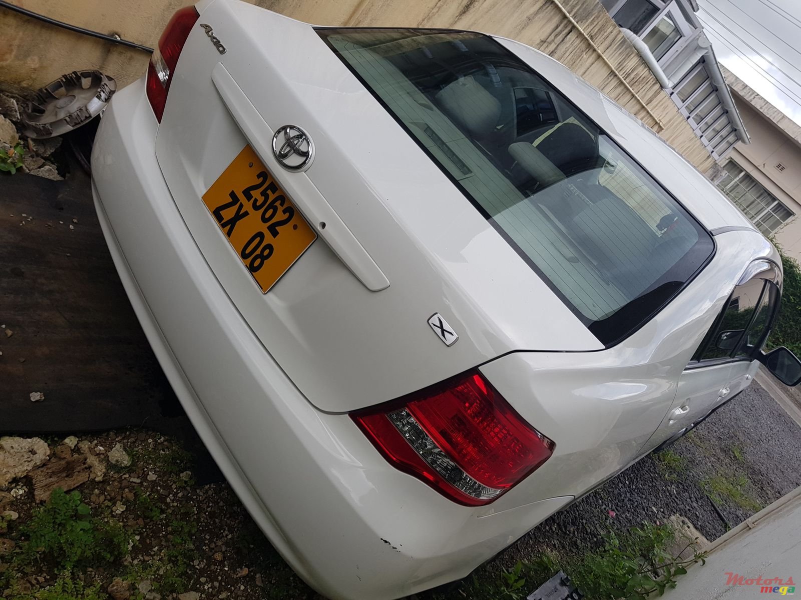 2008' Toyota Axio manual photo #3