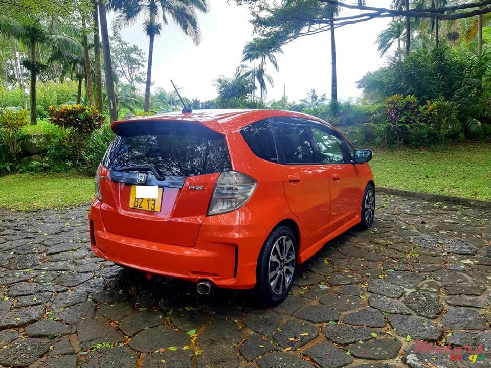 2013' Honda Fit photo #2