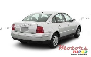 2001' Volkswagen Passat photo #2