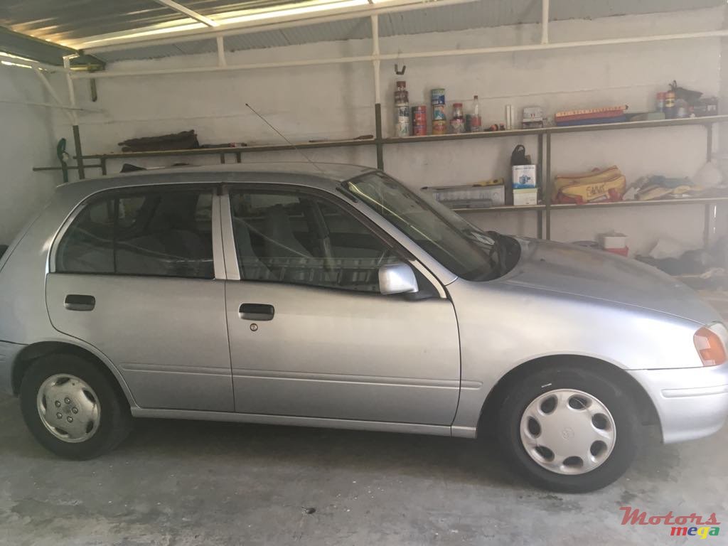 1997' Toyota Starlet photo #3