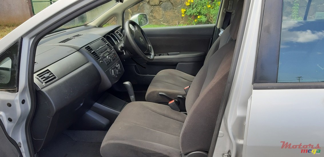 2008' Nissan Tiida photo #4