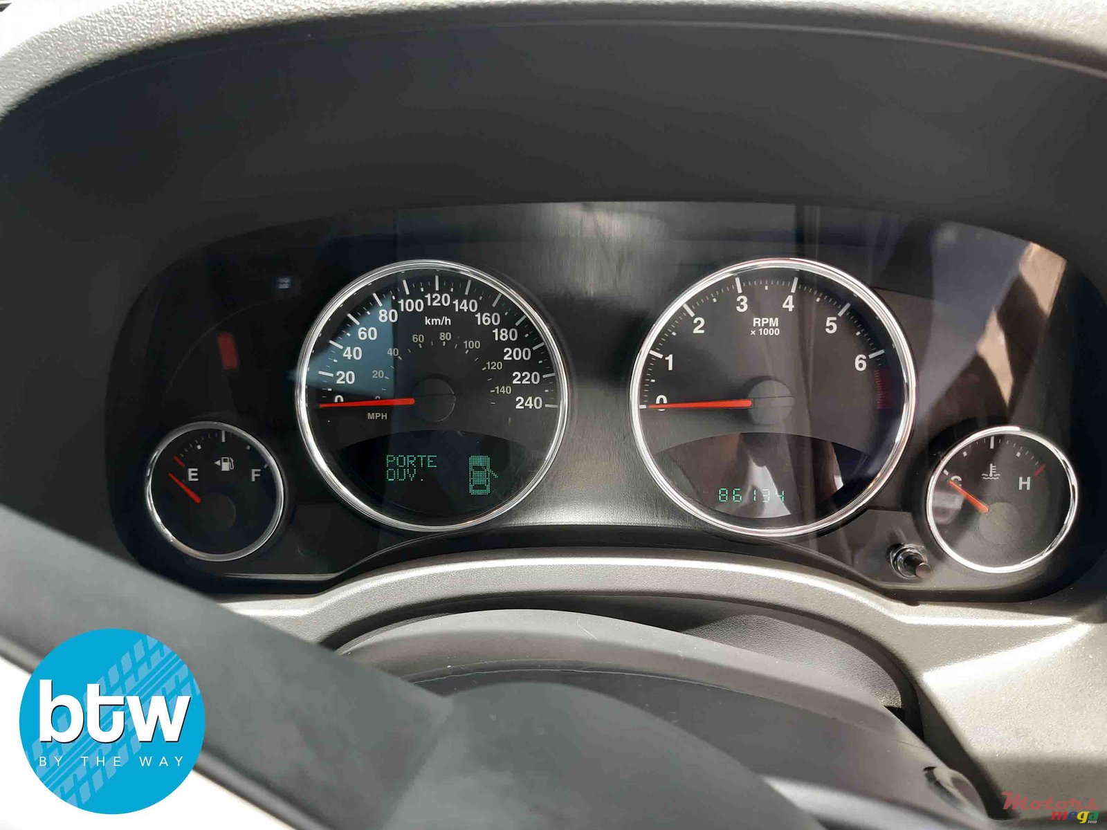 2013' Jeep Compass photo #7