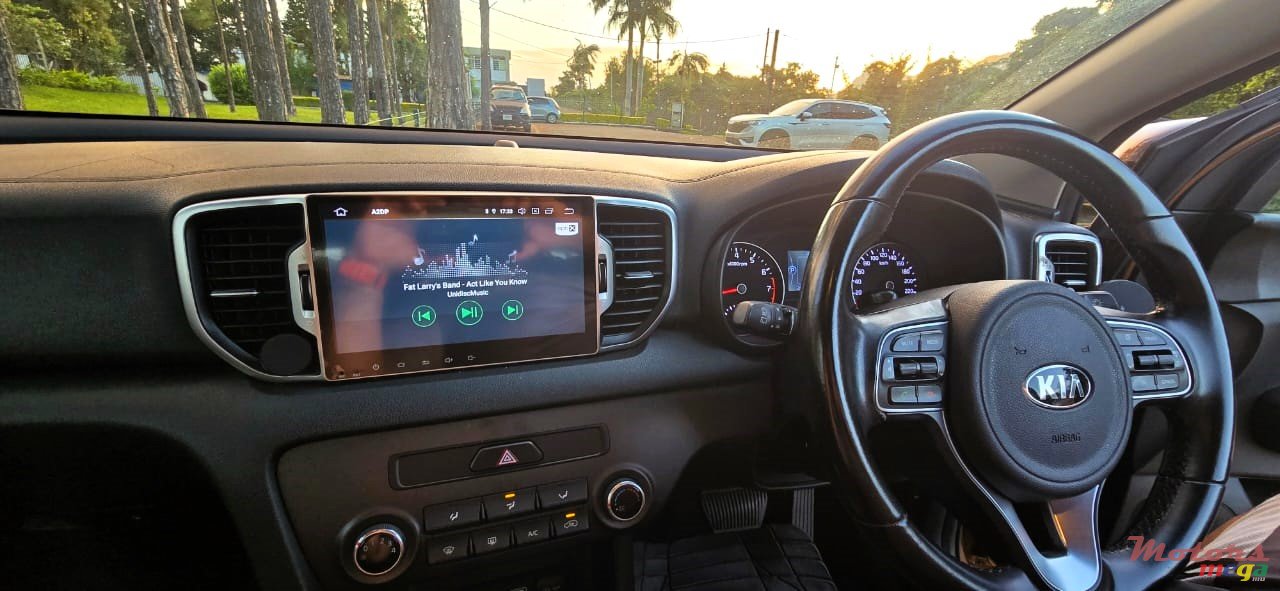 2017' Kia Sportage photo #7