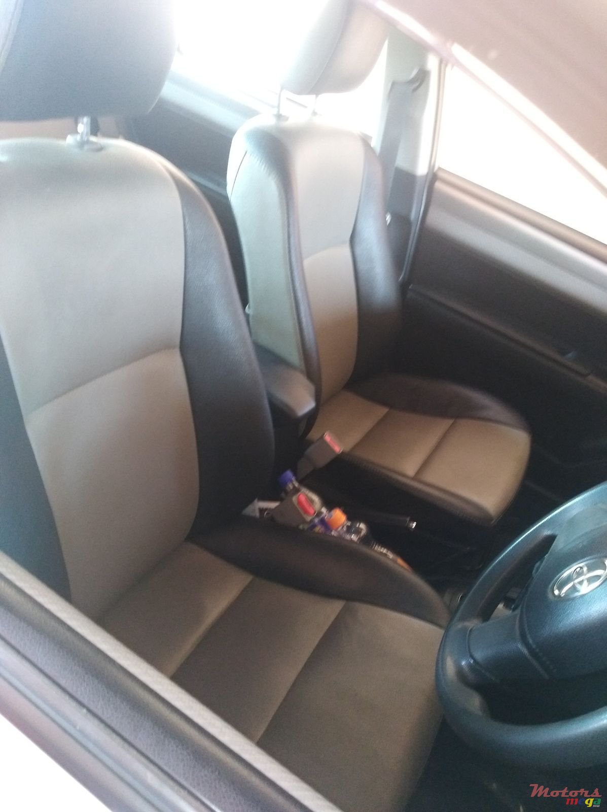 2012' Toyota Axio semi-leath interior alloy rims photo #3