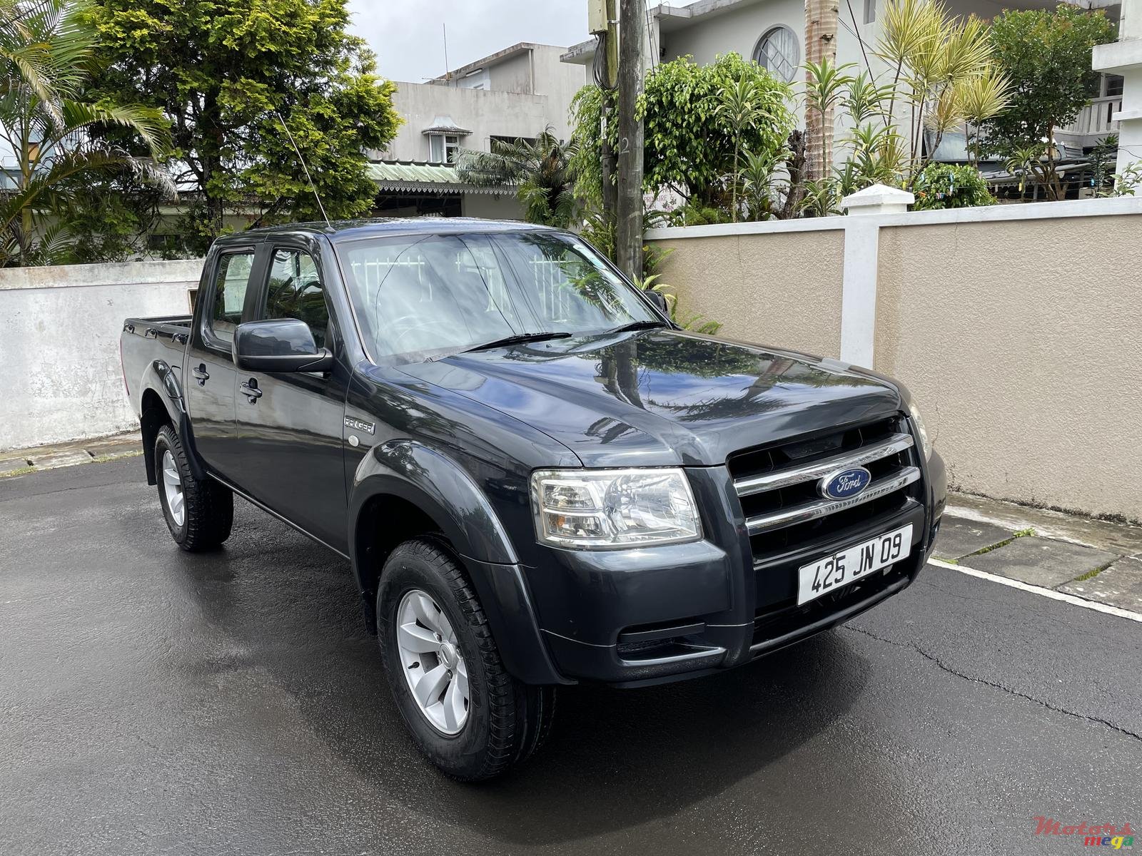 2009' Ford Freestyle 4x4 2009 photo #1