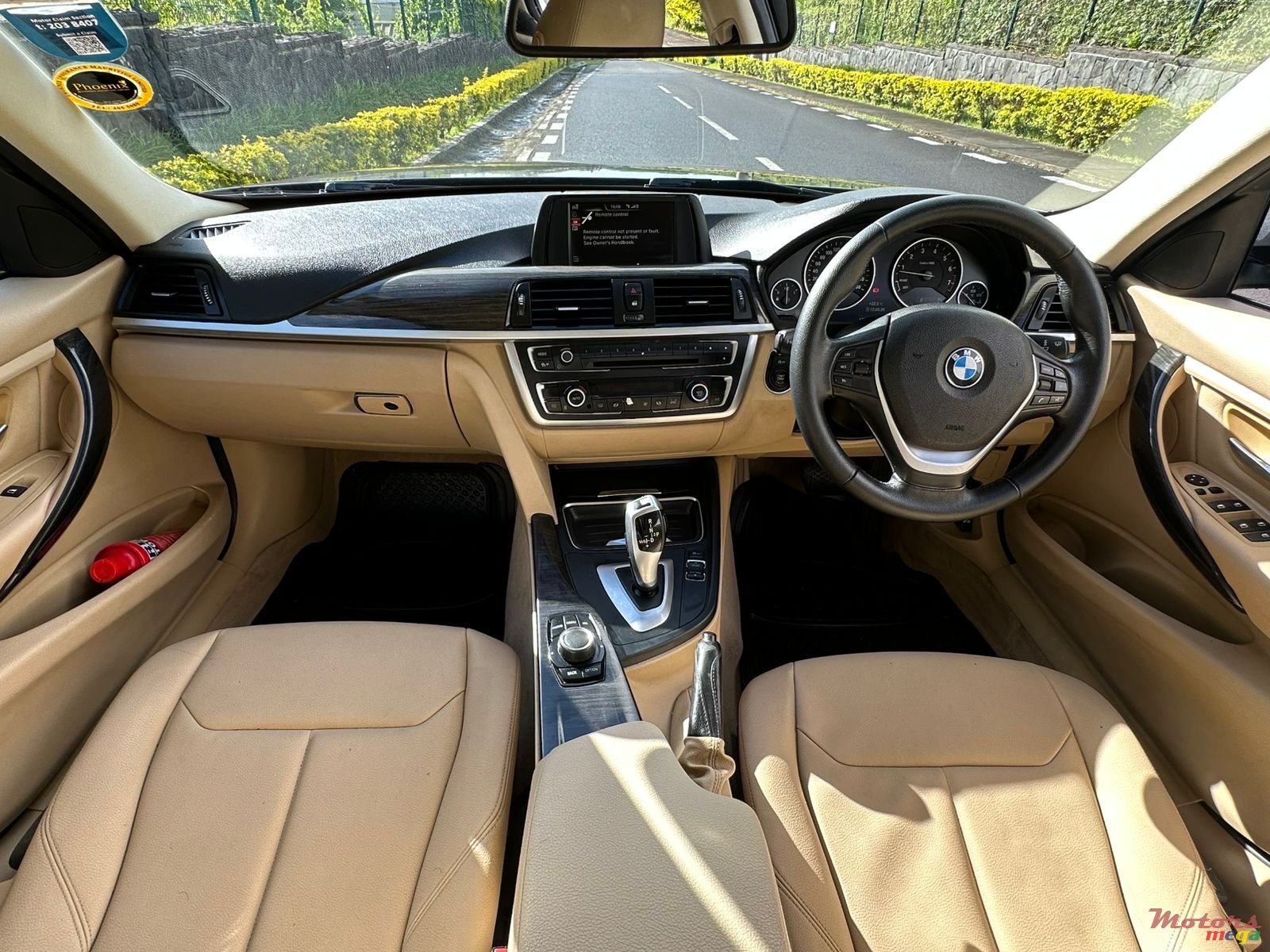 2015' BMW 316i photo #5