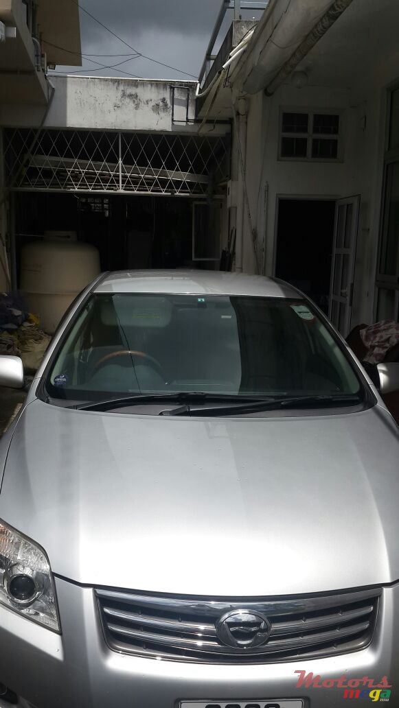 2012' Toyota Axio Grade G photo #2