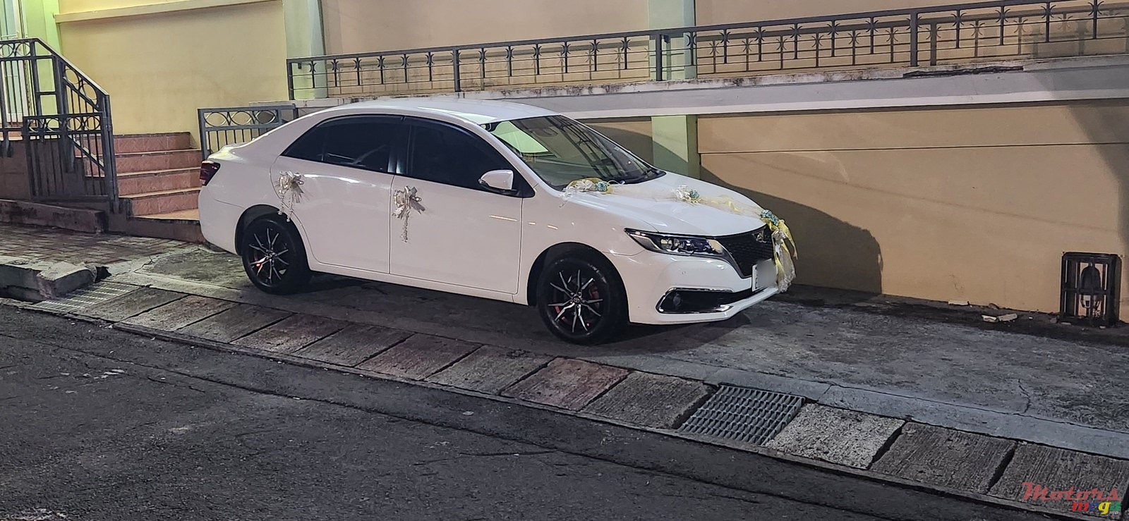 2016' Toyota Allion A15 photo #3