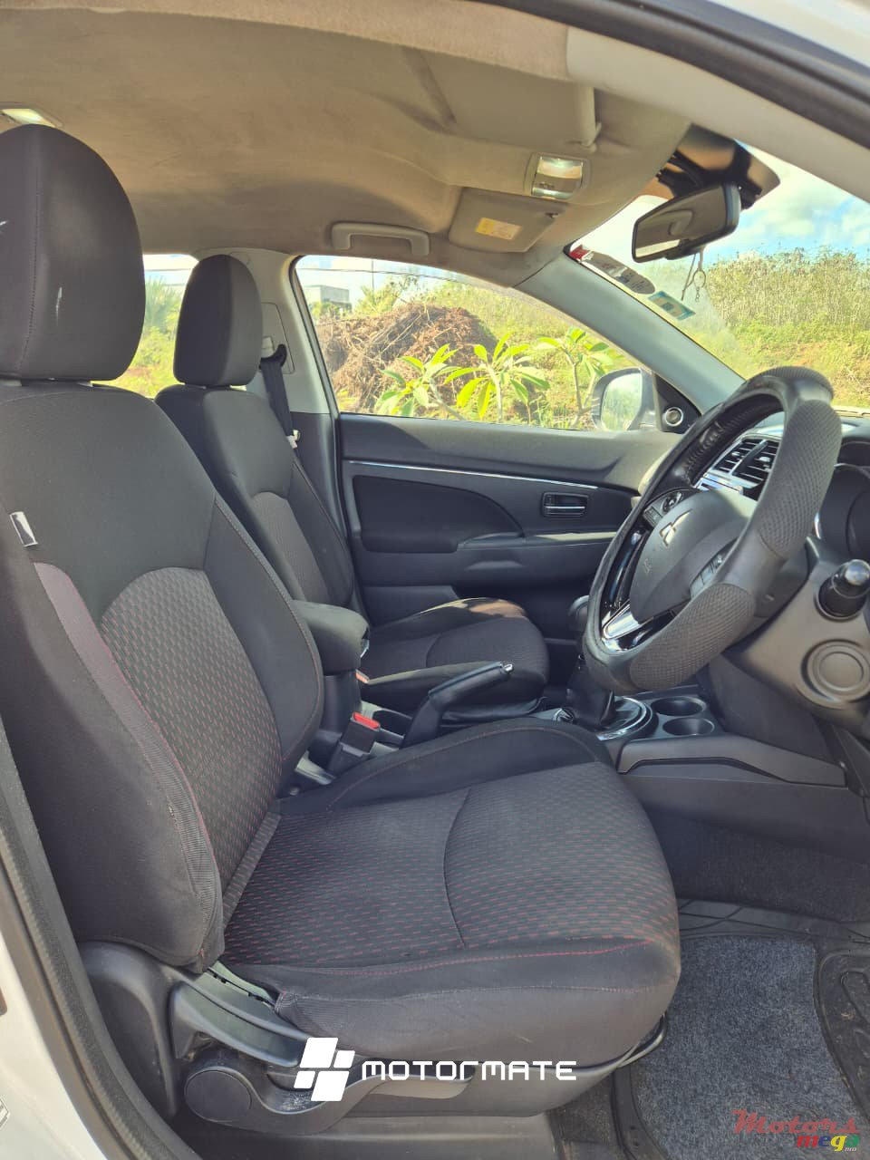 2017' Mitsubishi ASX photo #5
