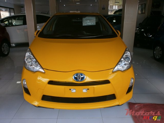 2013' Toyota Prius c Aqua photo #1