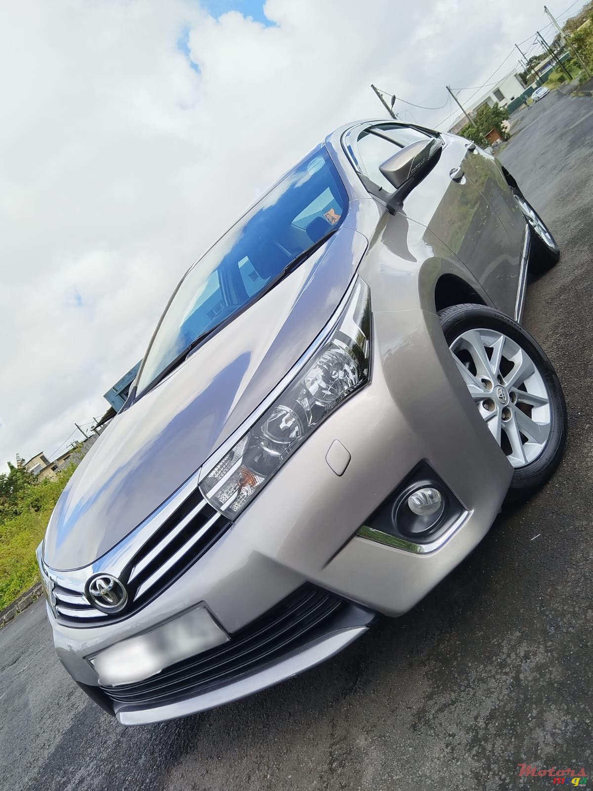 2015' Toyota Corolla Fully executive photo #1